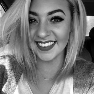 Meet your Posher, Raven